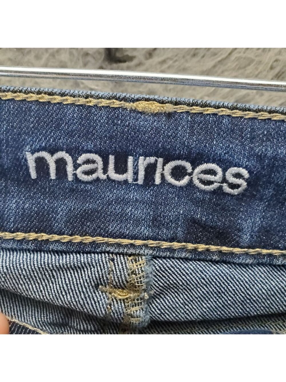 Maurices Jeans Womens Size 5/6 Short Blue Straight Dark Wash Classic Design - Picture 2 of 13